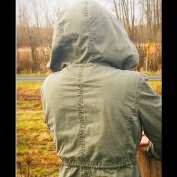 Forever 21 Green Jacket!!💚 - Picture 4 of 5